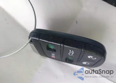 2017 Chrysler 300 Limited из США, поврежденный, VIN 2C3CCAAG4HH661953